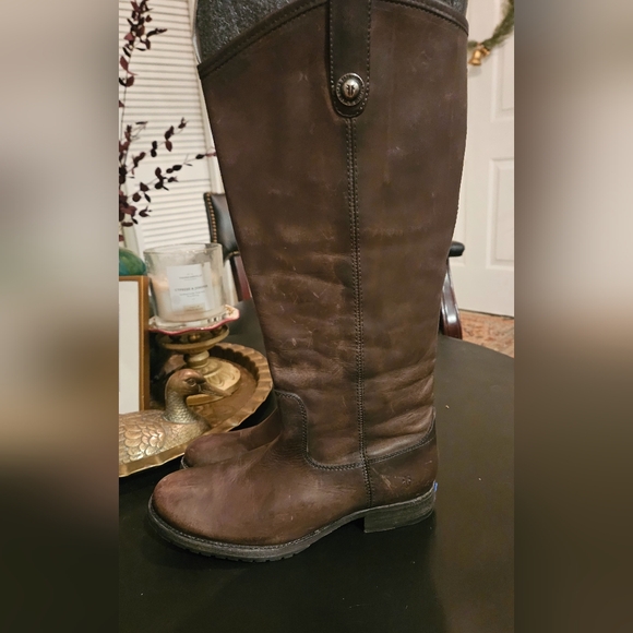 FRYE Melissa button lug tall boots in color Smoke. Size 8 - Picture 8 of 15